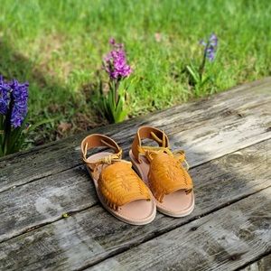 Huaraches yellow